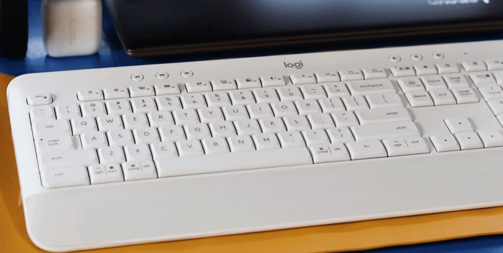 Logitech keyboard k650